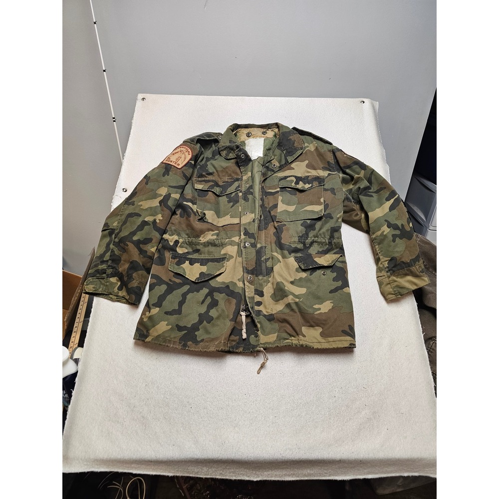 Vintage Woodland Camo M-65 Field Jacket Pennsylvania Bow Hunter Patch Large